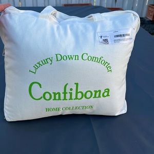 Confibona luxury down comforter, the home collection, light gray brand new